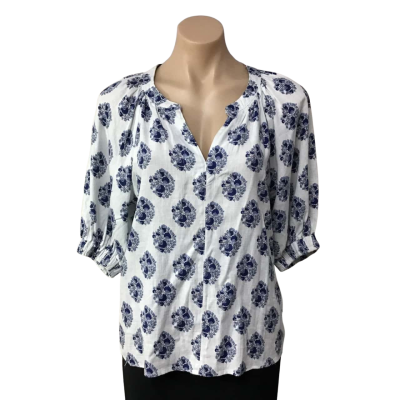 Suzannegrae Womens Size 6 White / Blue / Floral Short Sleeve Top