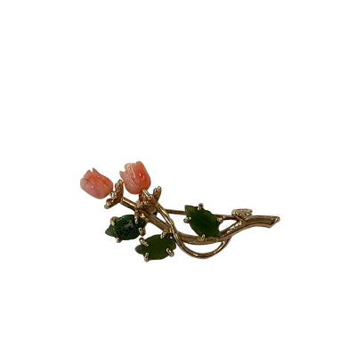 Stunning Vintage Womens Brooch Gold Tone with Carved Roses and Petals