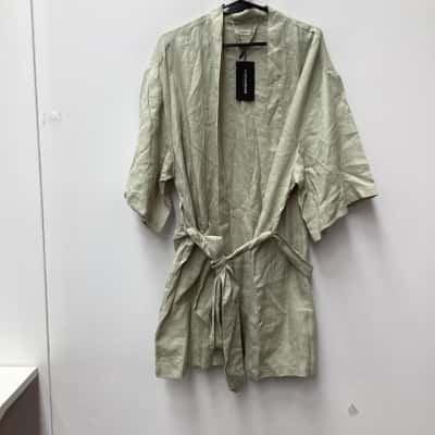 NEW - Linen House Unisex light green short Robe