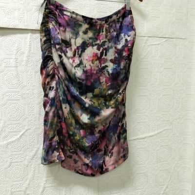 Hobbs Womens  Size 12 Floral Skirt VGUC