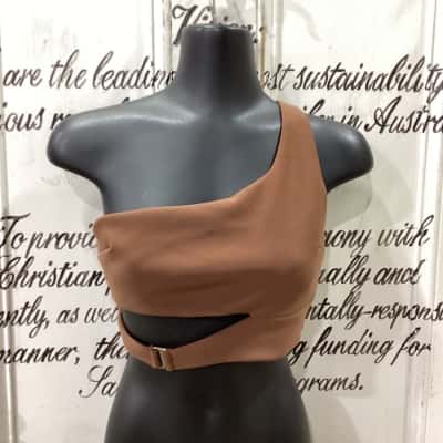 BEC & BRIDGE BRAND! Womens  Size 8 Brown! STUNNING CHOCOLATE BROWN ONE SHOULDER CROP AND MAXI SKIRT SET! BEAUTIFUL FORMAL SET WITH BUCKLE DETAILS! GREAT FOR ANY SPECIAL OCCASION!