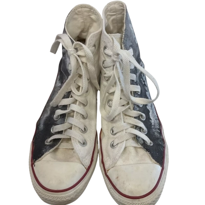 Converse Mens  Size 7 Sneakers Chuck Taylor 