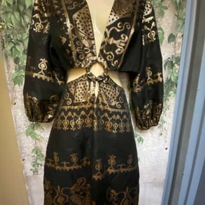  Lace Women's Size L Black & Gold Long Sleeved Dress