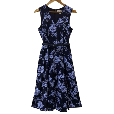Review Womens  Size 6 Floral Dress Blue / Navy Blue 