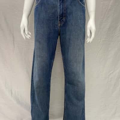 Levi's Secondhand Clothing 