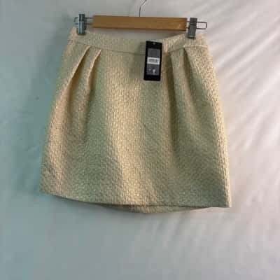 Forever New Womens  Size 10 Mini Skirt Off White 