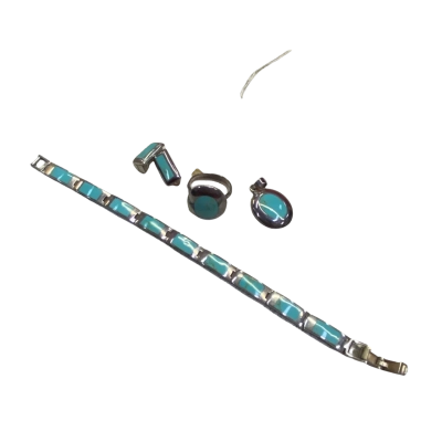  Womens Bracelet / Earrings / Pendant / Ring Set 