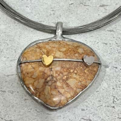 Donau Stein Design Natural Rock Love Heart Detail Pendant & Necklace 