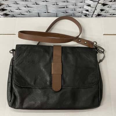 ELK Womens Shoulder Handbag Black