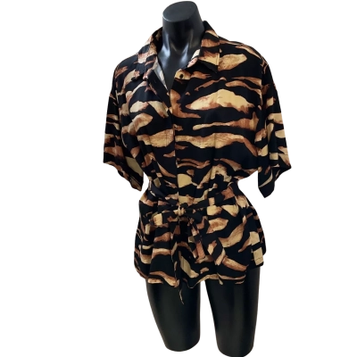 Jeanswest Womens  Size 14 Blouse Animal print 