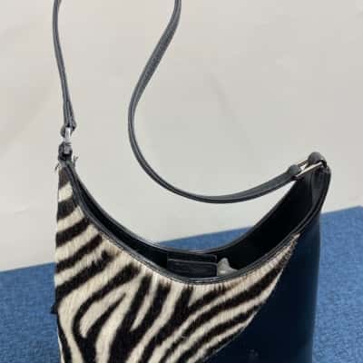Sachi Womens Handbag Black  / White 