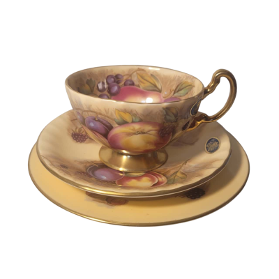 Aynsley Orchard Gold trio