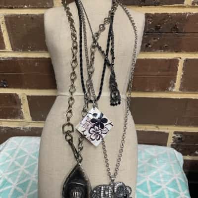 4 x Beautiful Necklaces Womens 