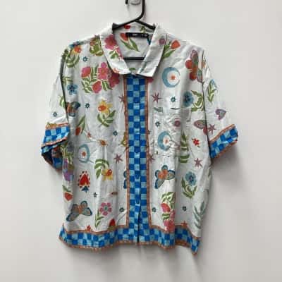  sports girl Womens  Size 14 Button Up Top Floral 