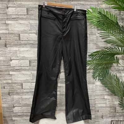 SUPER Womens  Size 16 High-Waisted Jeans Black  