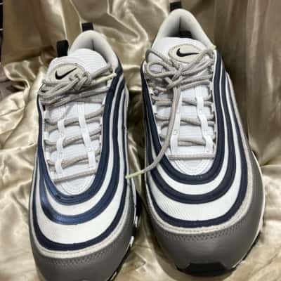 Nike Air Max Mens  Size 12 Grey / White 
