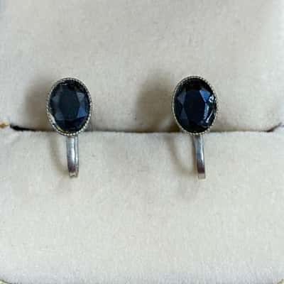  Womens Vintage Silver Tone Dark Stone Centre Screw Back Earrings