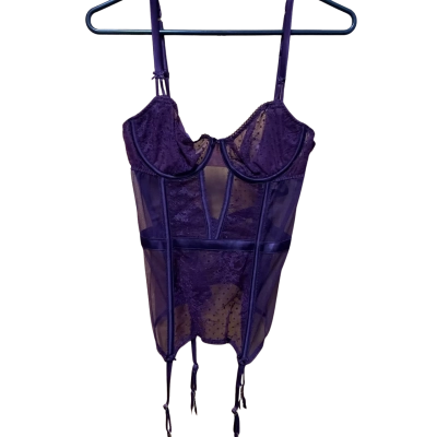 BNWT Victoria's Secret Womens  Size M Maroon 