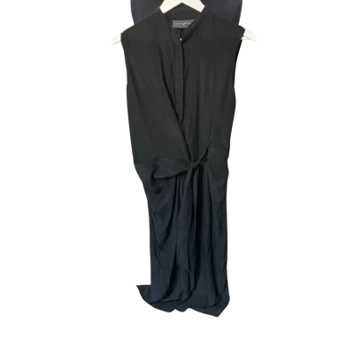 Ginger & Smart Womens  Size 6 Sleeveless Dress  Black  