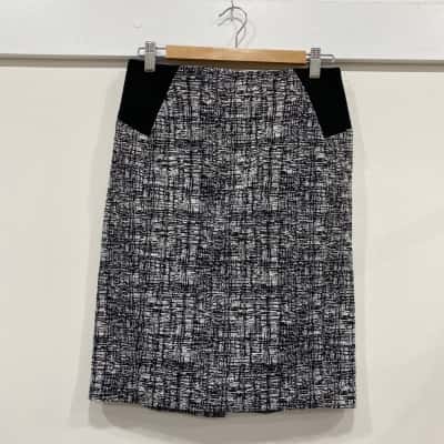 Saba Womens  Size 8 Midi Skirt Black  / White 