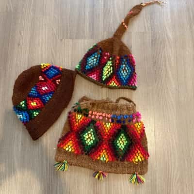 Hand Made. Vintage**  Knitted Hats and Bag. 
