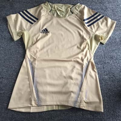 BNWT Adidas Womens  Size S T-Shirt Gold  HTH2