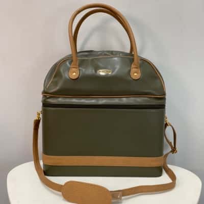 BNWOT Artistry Hard case Travel Bag Khaki / Tan