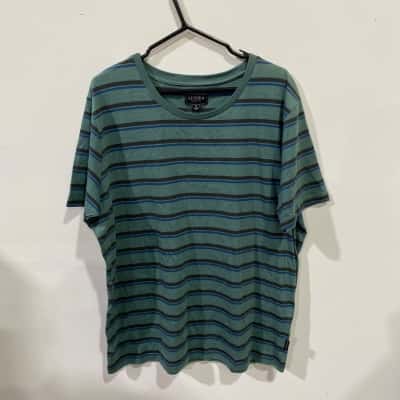 Lucid Mens T-shirt Size XL 