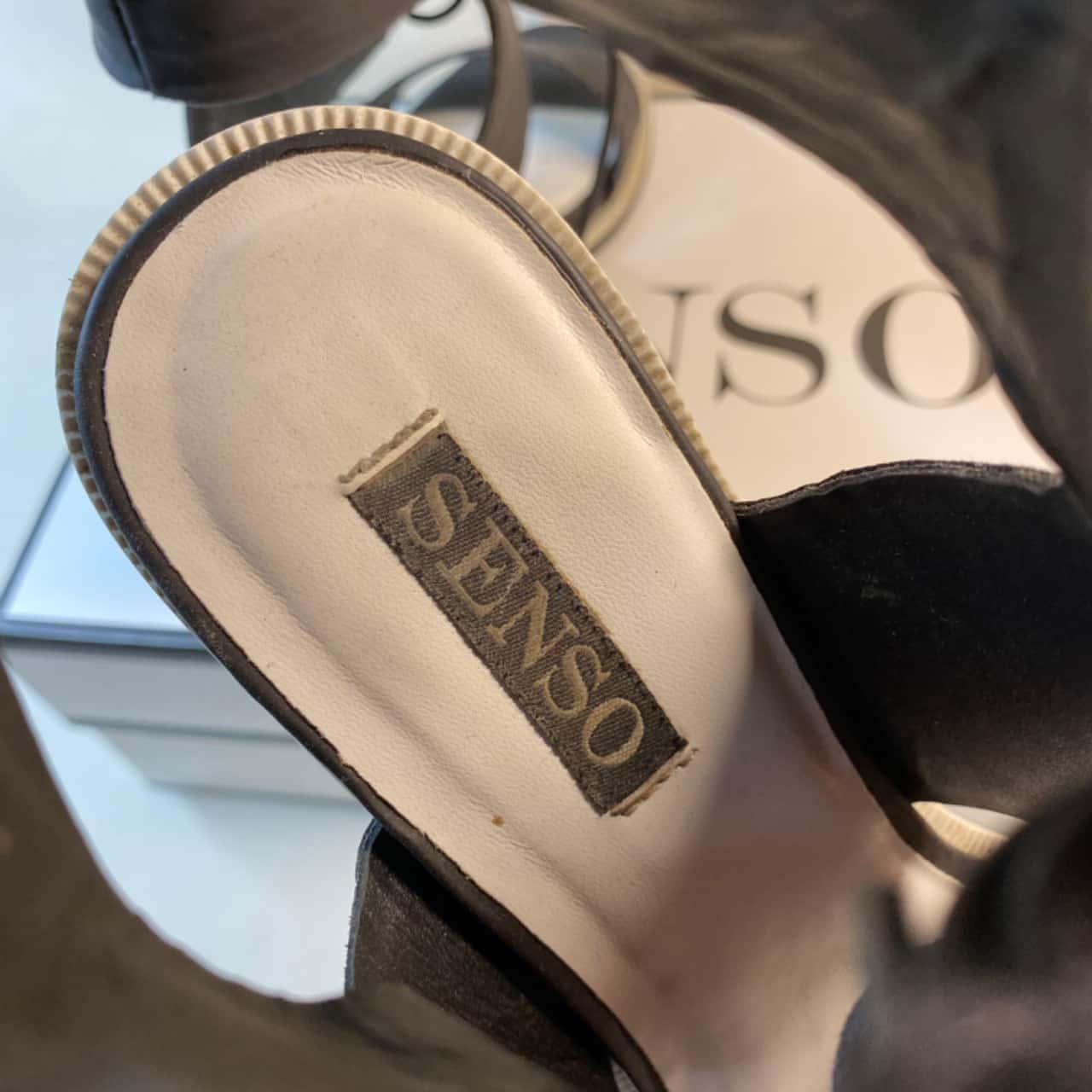 senso white heels