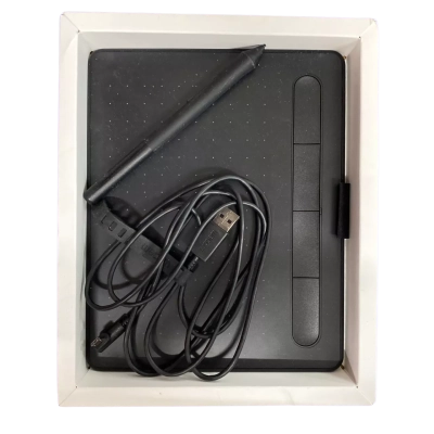 Wacom Intuos. Creative pen & tablet. USB
