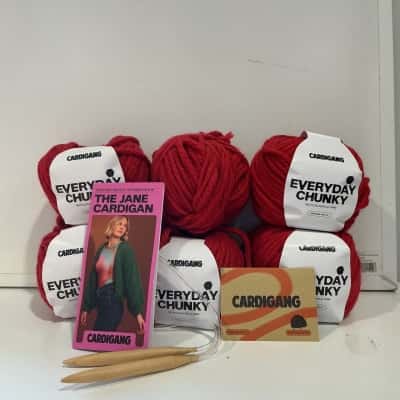 Cardigang Red Chunky Cardigan set