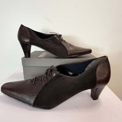  Womens  Prevata Size 12 Heels Brown 