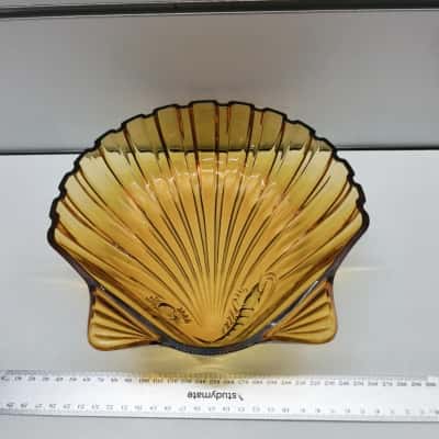 Vintage Amber Glass Shell-Shaped Decorative Bowl