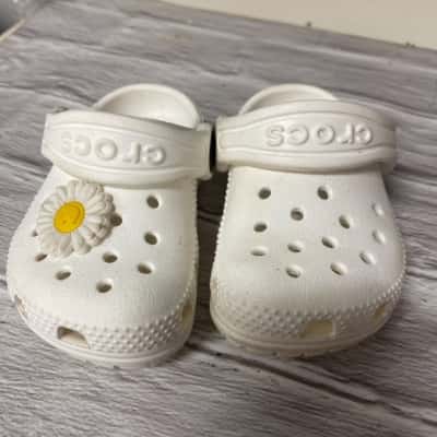 Crocs Kids  Size 4 White 