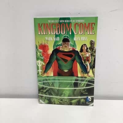 Kingdom come by Mark Waid DC comics 