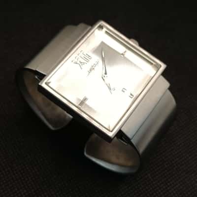 Rampage Women’s Watch with Bangle Band – Fashionable & Feminine #rampagewatch #womensbanglewatch #statementtimepiece