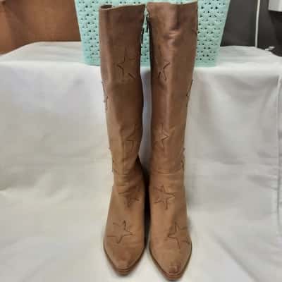 Wittner Women's Willis Beige / Brown pure leather size 39 star embellished almost new knee-high boots