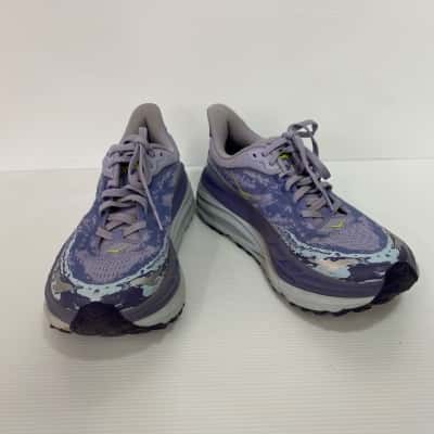 HOKA ONE ONE Stinson - Size 9 