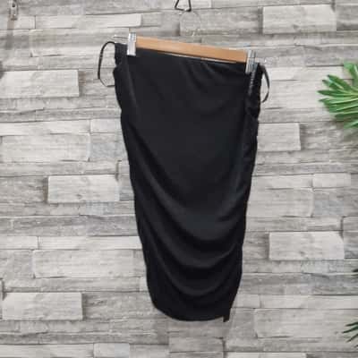 Sheike Womens  Size 8 Mini Skirt Black  slinky skirt
