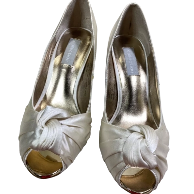 Collection Womens Size 35 White Satin Heels