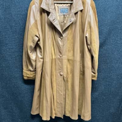  Vintage designer brand leather jacket