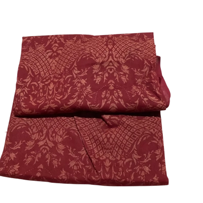 Thin Maroon Print Fabric 92 x 200 cm.      Fab1