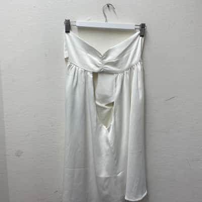 Decjuba Women's Size 8 Babydoll/ Wrap Dress White 