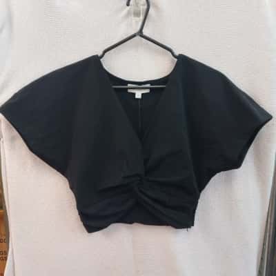 Witchery Womens  Size S Cropped Top Black  