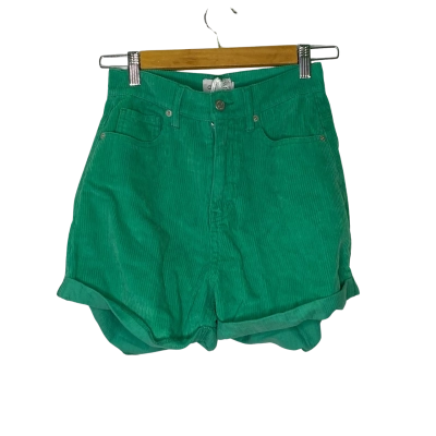 Ghanda Womens  Size 6 Shorts Green 