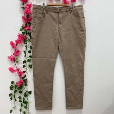 Riders by Lee Mens Low Rise Slim Pants Size 40 Camel 