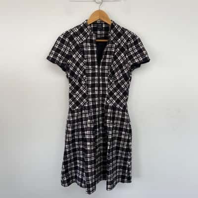 Cue City Black White Checked Front Zip Short Sleeve Mini Dress  Size 10 
