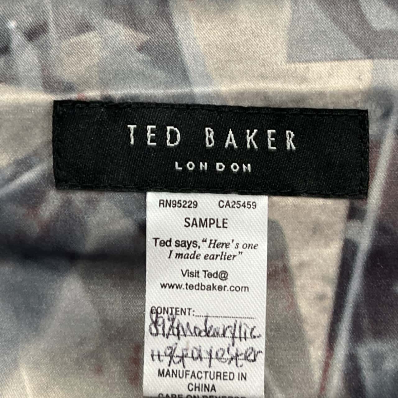 Ted Baker Sample Grey Faux Fur shoulder wrap with diamonte Brooch. (s)