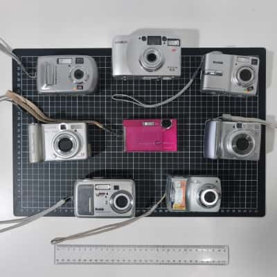 8pcs Y2K Digital Camera Bundle Untested / For Parts or Repair