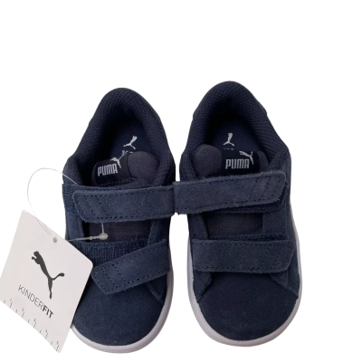Puma Kids  Size 5 Navy Blue/White Shoes 